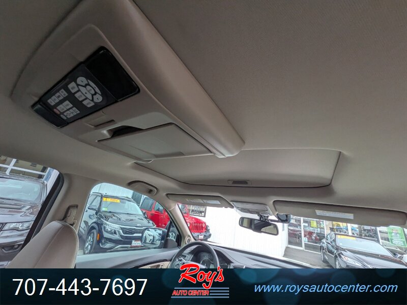 2016 Honda Pilot Touring AWD - Photo 18 - Eureka, CA 95501