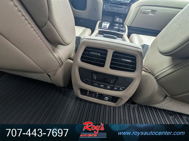 2016 Honda Pilot Touring AWD - Photo 19 - Eureka, CA 95501