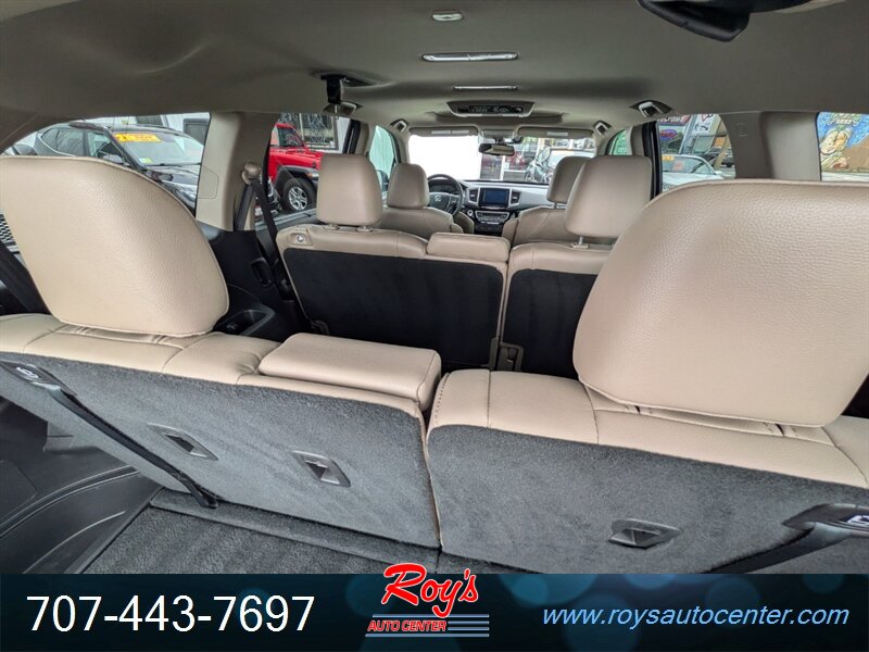 2016 Honda Pilot Touring AWD - Photo 21 - Eureka, CA 95501