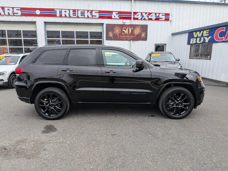2019 Jeep Grand Cherokee Altitude  