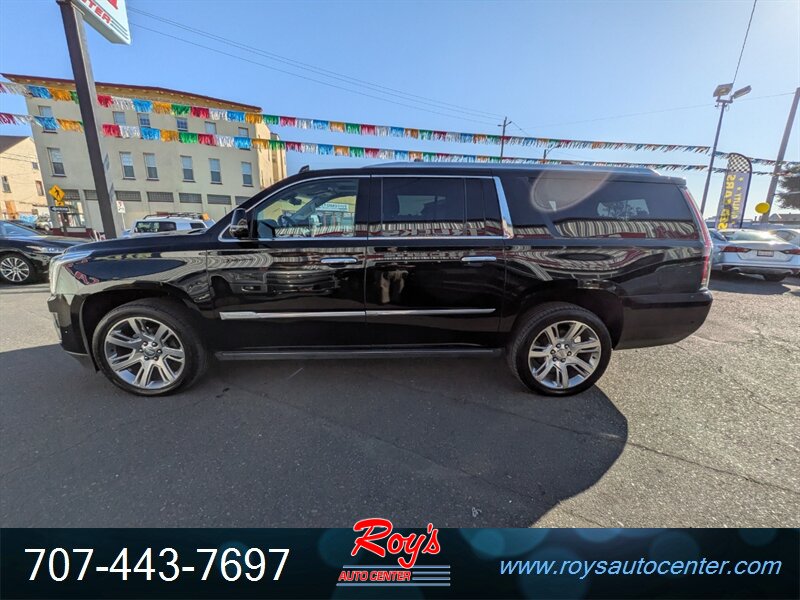 2019 Cadillac Escalade ESV Premium Luxury 4WD - Photo 4 - Eureka, CA 95501