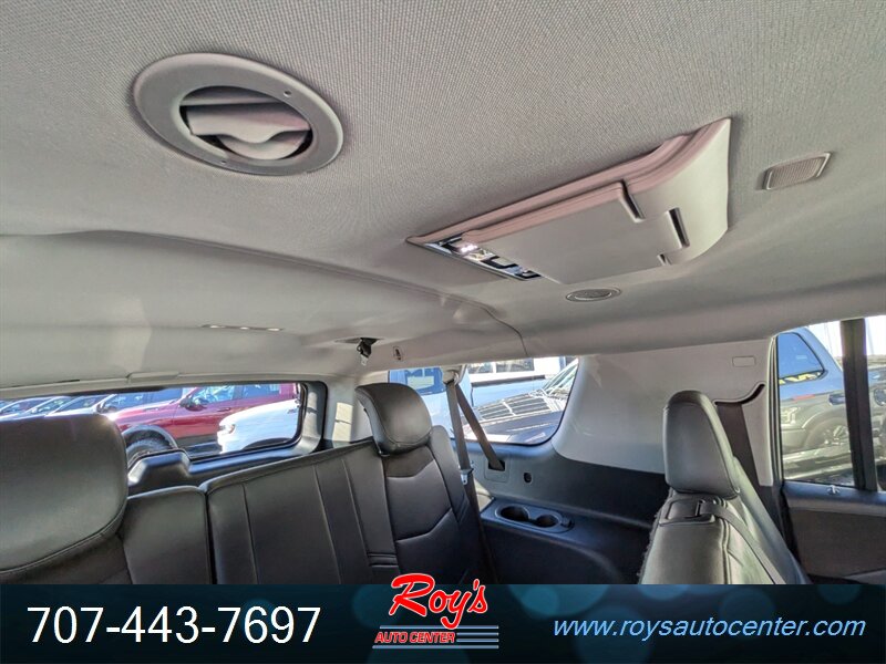 2019 Cadillac Escalade ESV Premium Luxury 4WD - Photo 20 - Eureka, CA 95501