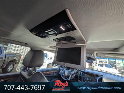 2019 Cadillac Escalade ESV Premium Luxury 4WD - Photo 19 - Eureka, CA 95501