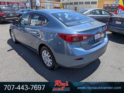 2014 Mazda Mazda3 i Touring   - Photo 6 - Eureka, CA 95501