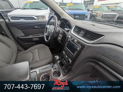 2016 Chevrolet Traverse LT AWD - Photo 11 - Eureka, CA 95501