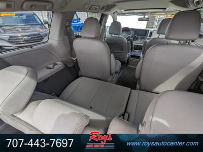 2017 Toyota Sienna XLE 7-Passenger  AWD - Photo 18 - Eureka, CA 95501