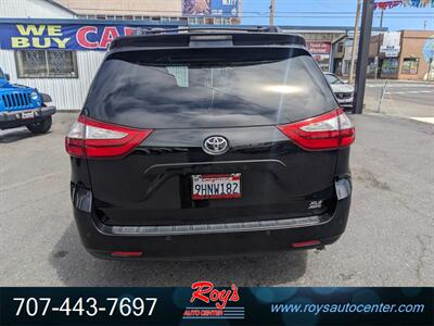 2017 Toyota Sienna XLE 7-Passenger  AWD - Photo 7 - Eureka, CA 95501