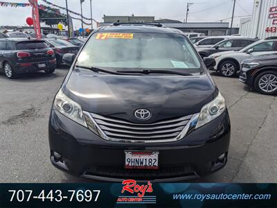 2017 Toyota Sienna XLE 7-Passenger  AWD - Photo 5 - Eureka, CA 95501