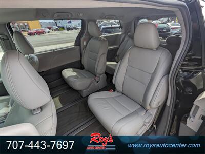 2017 Toyota Sienna XLE 7-Passenger  AWD - Photo 19 - Eureka, CA 95501