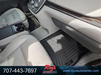 2017 Toyota Sienna XLE 7-Passenger  AWD - Photo 11 - Eureka, CA 95501