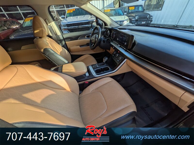 2022 Kia Carnival LX - Photo 10 - Eureka, CA 95501