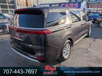 2022 Kia Carnival LX - Photo 8 - Eureka, CA 95501