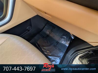 2022 Kia Carnival LX - Photo 13 - Eureka, CA 95501