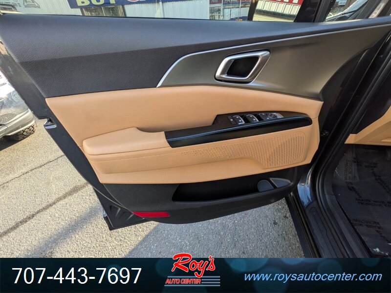 2022 Kia Carnival LX - Photo 25 - Eureka, CA 95501