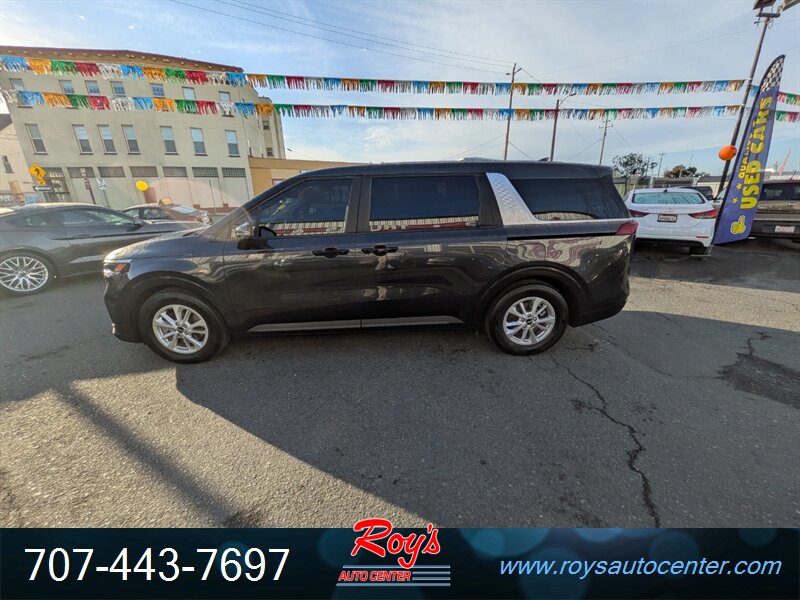 2022 Kia Carnival LX - Photo 5 - Eureka, CA 95501