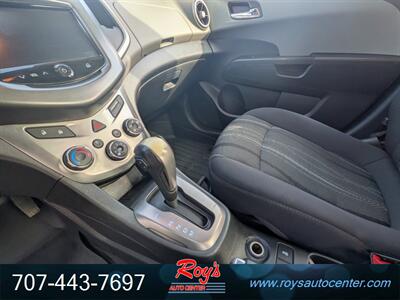2015 Chevrolet Sonic LT   - Photo 22 - Eureka, CA 95501