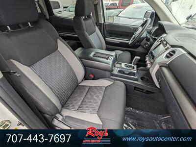 2017 Toyota Tundra SR5  4WD - Photo 12 - Eureka, CA 95501