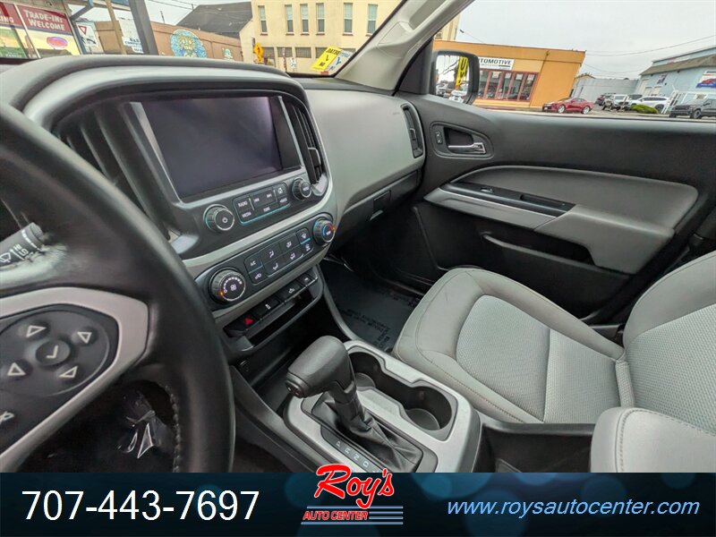 2017 Chevrolet Colorado LT 4WD - Photo 24 - Eureka, CA 95501