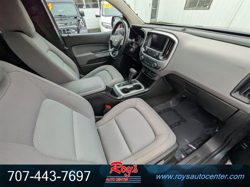 2017 Chevrolet Colorado LT 4WD - Photo 11 - Eureka, CA 95501