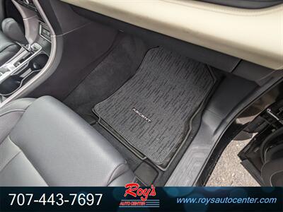2022 Subaru Ascent Limited 8-Passenger  AWD - Photo 11 - Eureka, CA 95501