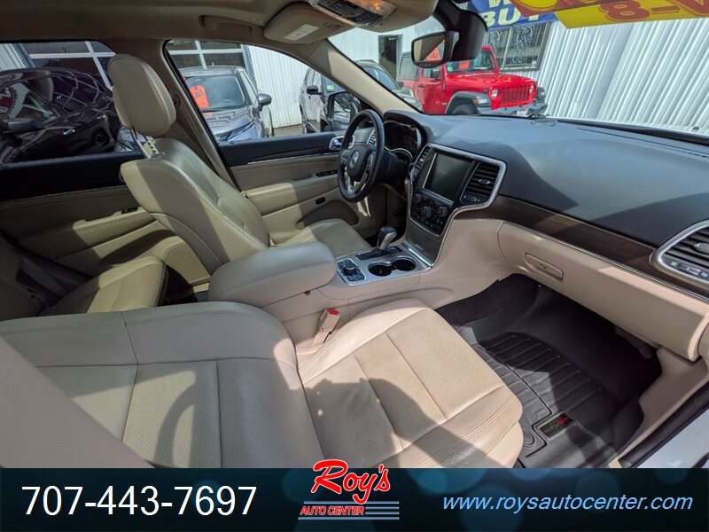2017 Jeep Grand Cherokee Limited 4WD - Photo 11 - Eureka, CA 95501