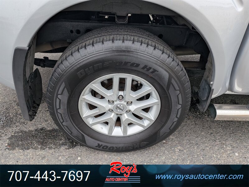 2019 Nissan Frontier SV 4WD - Photo 9 - Eureka, CA 95501
