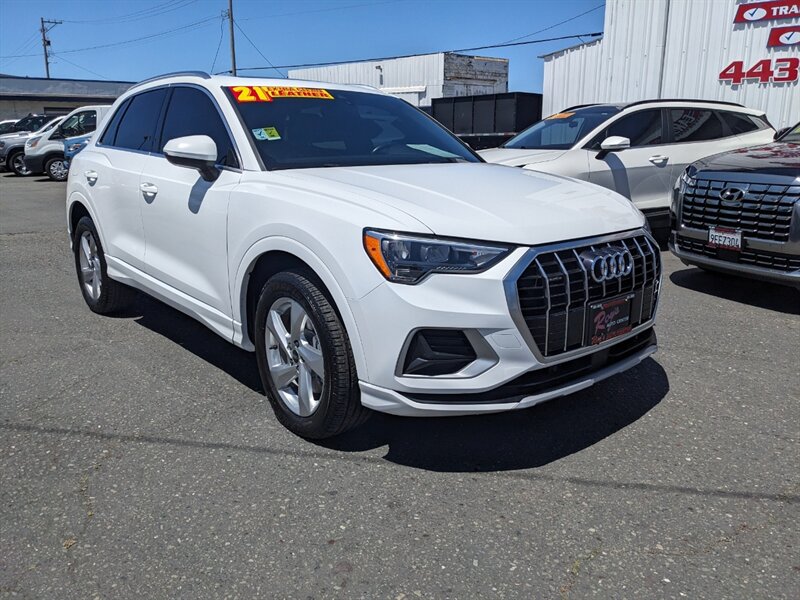 2021 Audi Q3 quattro Premium 40 TFSI  AWD