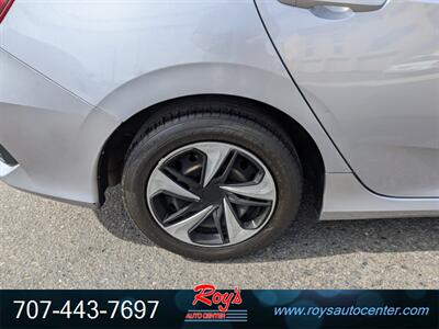 2018 Honda Civic LX   - Photo 9 - Eureka, CA 95501