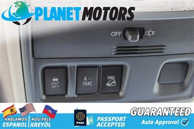 2015 Toyota 4Runner SR5   - Photo 27 - West Palm Beach, FL 33415