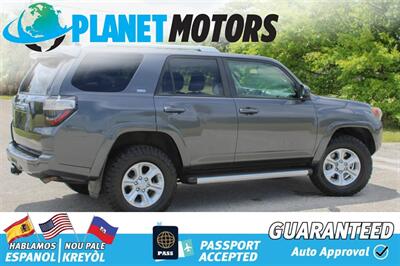 2015 Toyota 4Runner SR5   - Photo 12 - West Palm Beach, FL 33415
