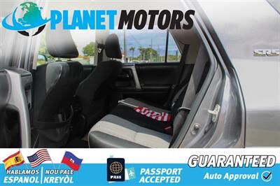 2015 Toyota 4Runner SR5   - Photo 21 - West Palm Beach, FL 33415