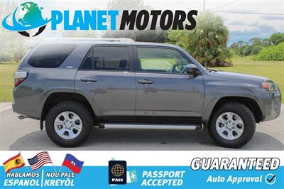 2015 Toyota 4Runner SR5   - Photo 14 - West Palm Beach, FL 33415