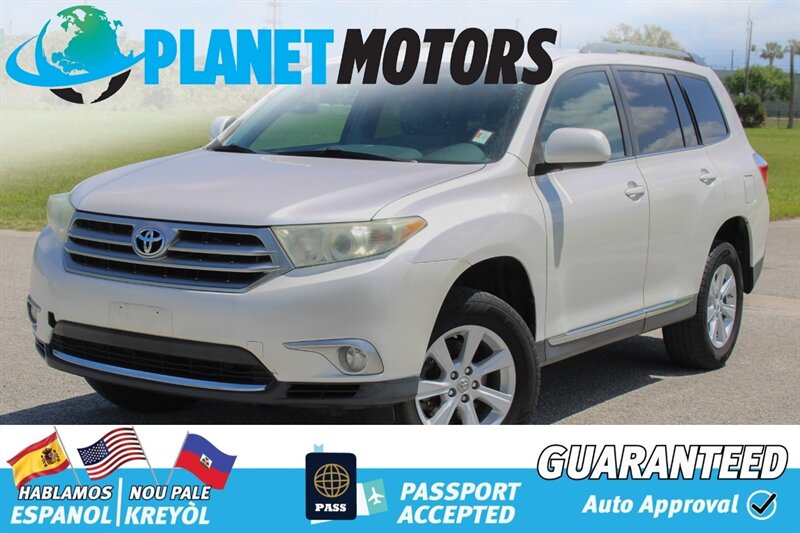 2013 Toyota Highlander Plus   - Photo 1 - West Palm Beach, FL 33415