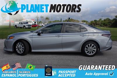 2021 Toyota Camry LE   - Photo 2 - West Palm Beach, FL 33415