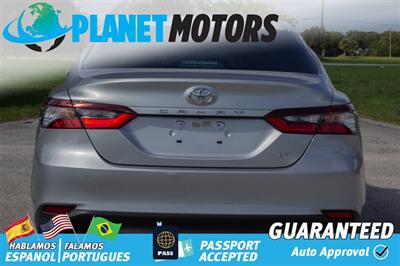 2021 Toyota Camry LE   - Photo 4 - West Palm Beach, FL 33415