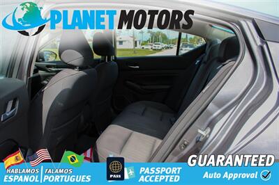 2021 Nissan Altima 2.5 SV   - Photo 10 - West Palm Beach, FL 33415