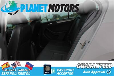 2017 Volkswagen Jetta 1.4T SE   - Photo 10 - West Palm Beach, FL 33415