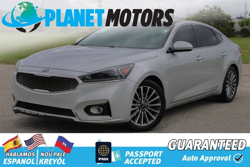 2017 Kia Cadenza Premium  