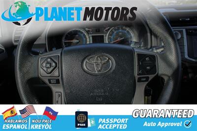 2017 Toyota 4Runner SR5   - Photo 13 - West Palm Beach, FL 33415