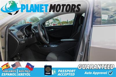 2022 Chevrolet Malibu LT   - Photo 9 - West Palm Beach, FL 33415