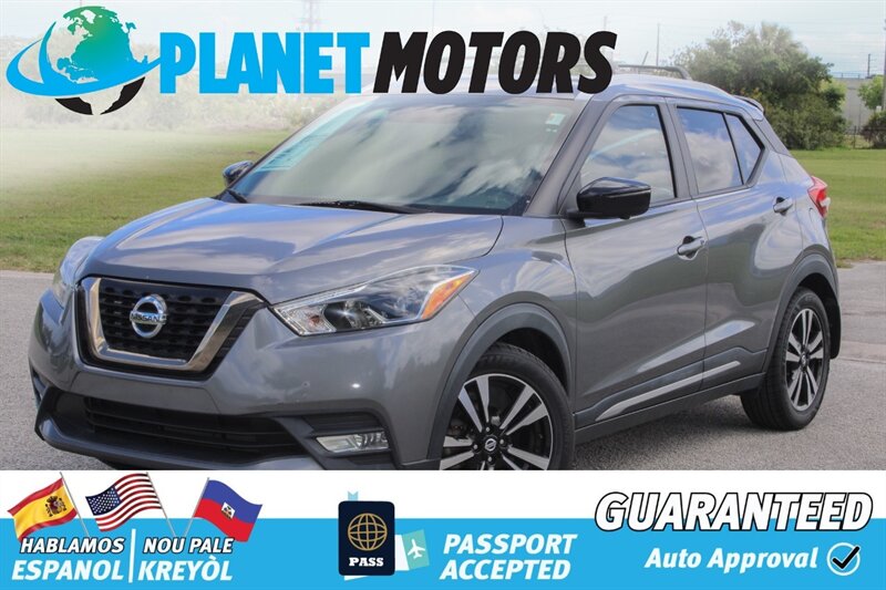 2019 Nissan Kicks SR  