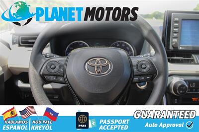 2020 Toyota RAV4 Hybrid XLE   - Photo 13 - West Palm Beach, FL 33415