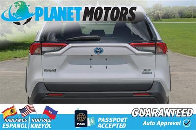 2021 Toyota RAV4 Hybrid XLE   - Photo 4 - West Palm Beach, FL 33415