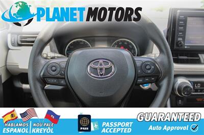 2021 Toyota RAV4 Hybrid XLE   - Photo 12 - West Palm Beach, FL 33415