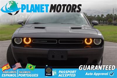 2019 Dodge Challenger SXT   - Photo 8 - West Palm Beach, FL 33415