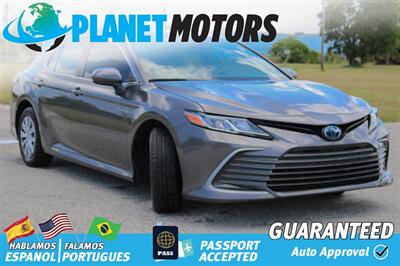 2022 Toyota Camry Hybrid LE   - Photo 7 - West Palm Beach, FL 33415