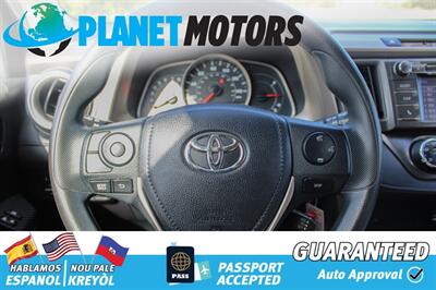 2015 Toyota RAV4 LE   - Photo 12 - West Palm Beach, FL 33415