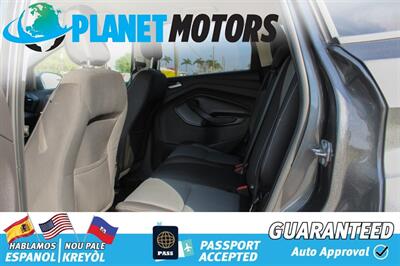 2019 Ford Escape SE   - Photo 10 - West Palm Beach, FL 33415