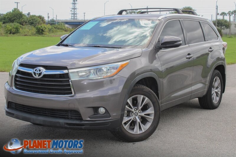 Predawn Gray Mica 2016 Toyota Highlander SUV / Crossover Front-Wheel Drive Automatic