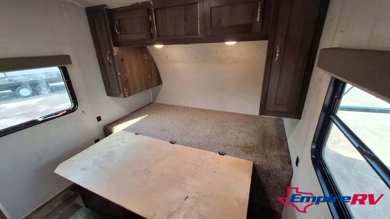 2021 East to West SILVERLAKE 31K3S - Photo 17 - Liberty, TX 77575